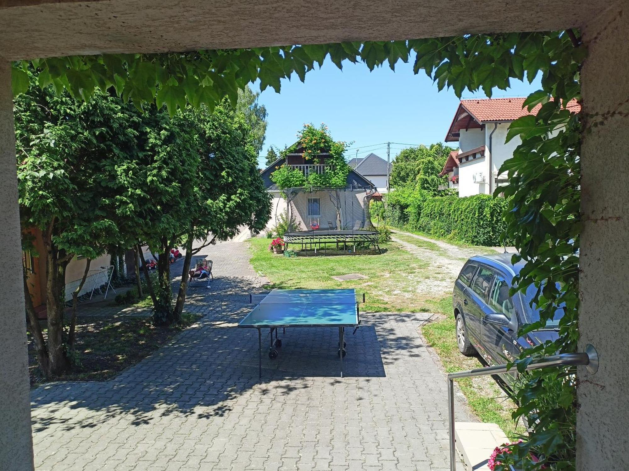 Hotel Dom V Zahrade Podhájska Exteriér fotografie